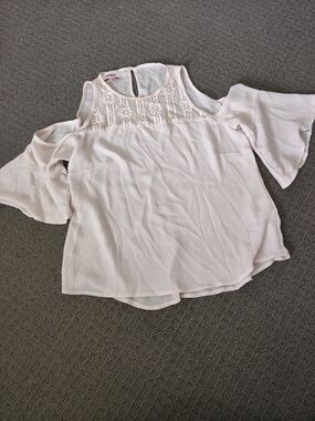 BONGO Light Pink Cold-Shoulder Lace-Yoke Blouse